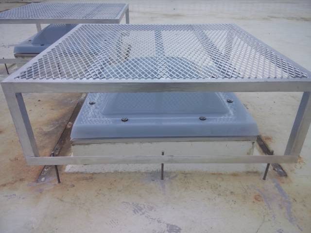 落下防止カバー